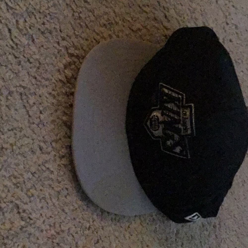 La kings hat